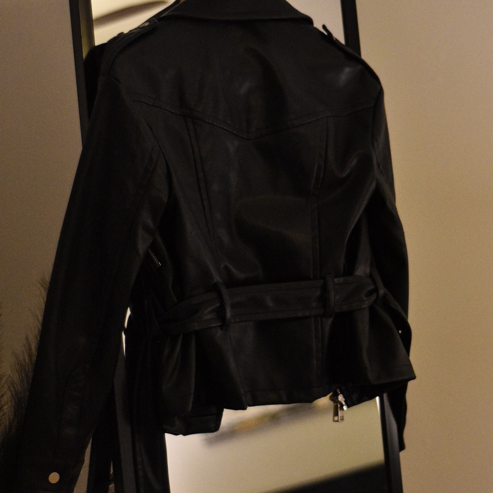 Black Leather Jacket With Belt - Express - image 2